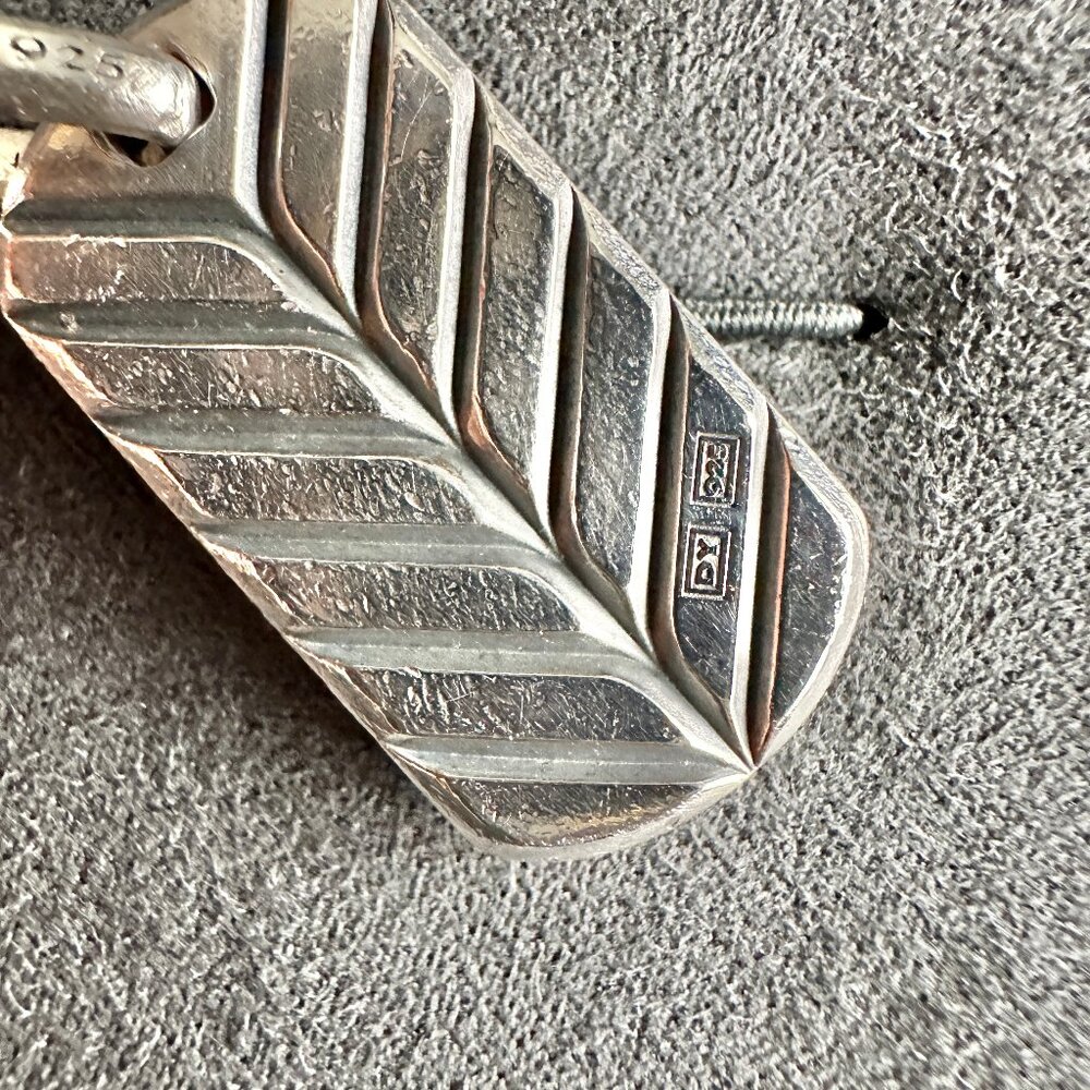 David Yurman Chevron Dog Tag Pendant w/ Tiger's Eye - 27mm - Picture 11 of 14
